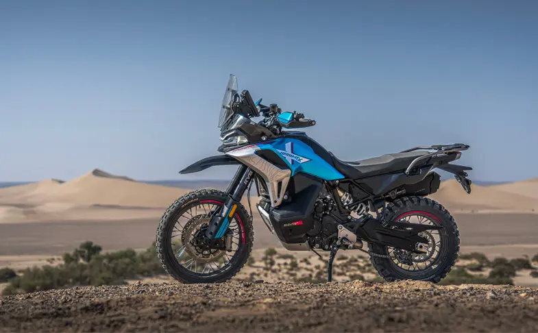 CFMOTO_1000MT-X_Outdoors_9